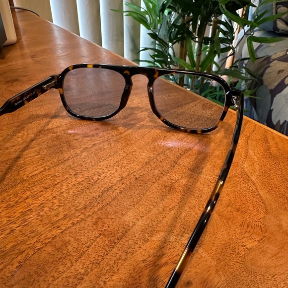 Tortoise Aviator frames with pale blue tint for screen use/daylight main image 4